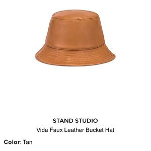 Stand Studio Vida Hat
